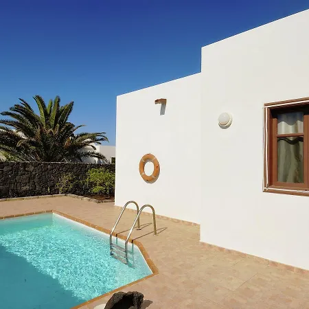 Villa Resed Los Claveles - Red Mountain
